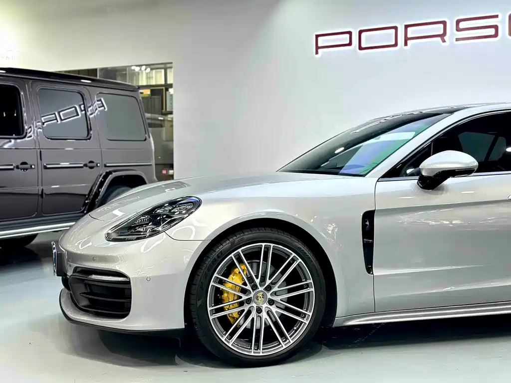 Porsche Panamera 2021 — фото 11