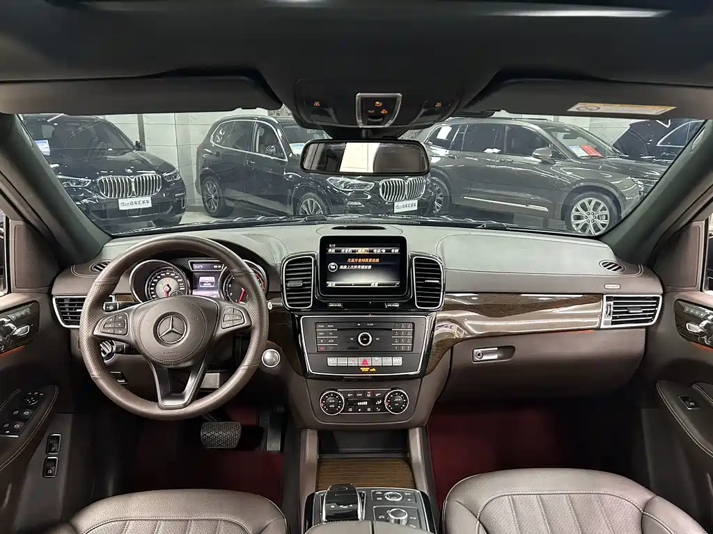 Mercedes-Benz GLS 2017 — фото 14