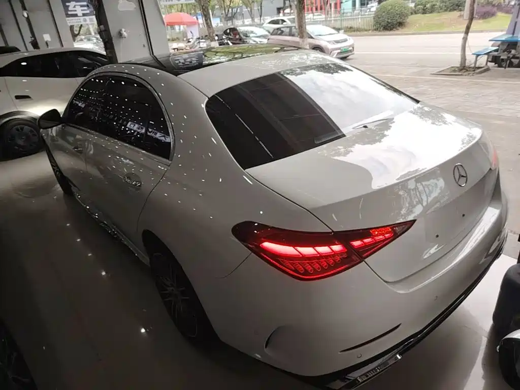 Mercedes-Benz C-Class 2023 — фото 23