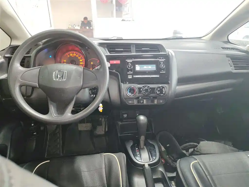 Honda Fit 2015 — фото 6