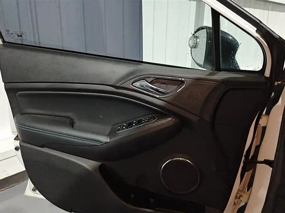 BYD Yuan EV 2018