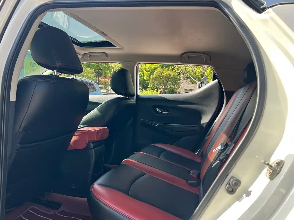 Nissan Bluebird 2019