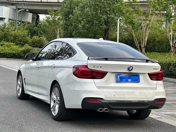 BMW 3 Series GT 2020