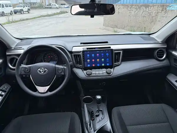 Toyota RAV4 2016