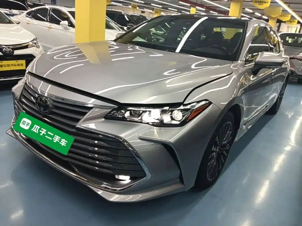 Toyota Avalon 2020 — фото 1