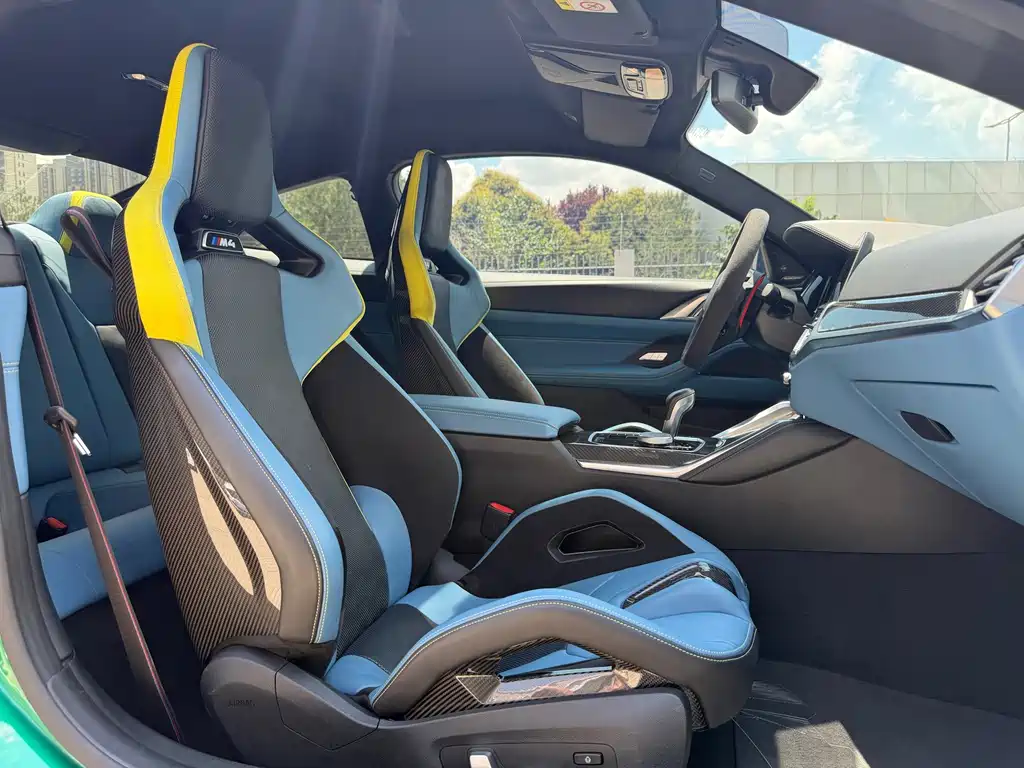 BMW M4 2022 — фото 11