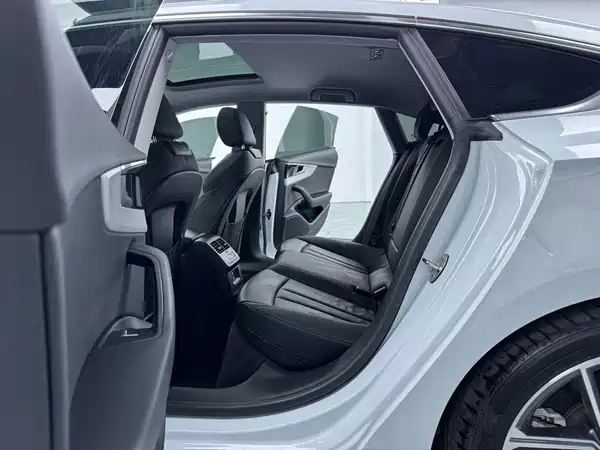 Audi A5 2024