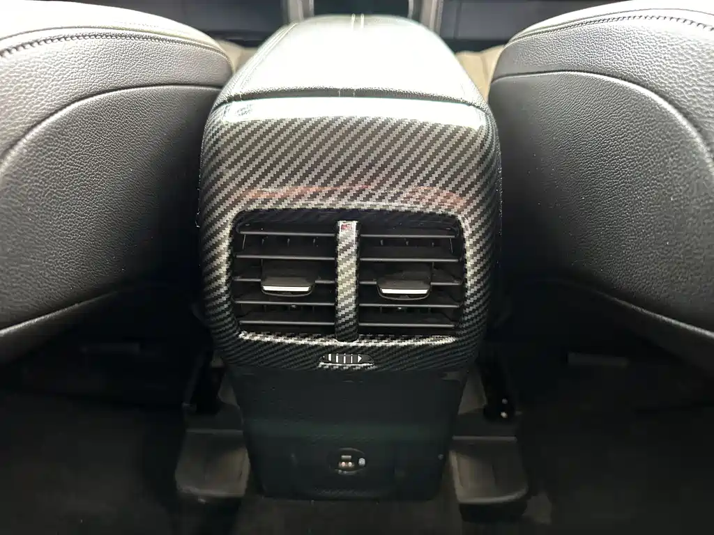 Ford Escape 2021 — фото 18