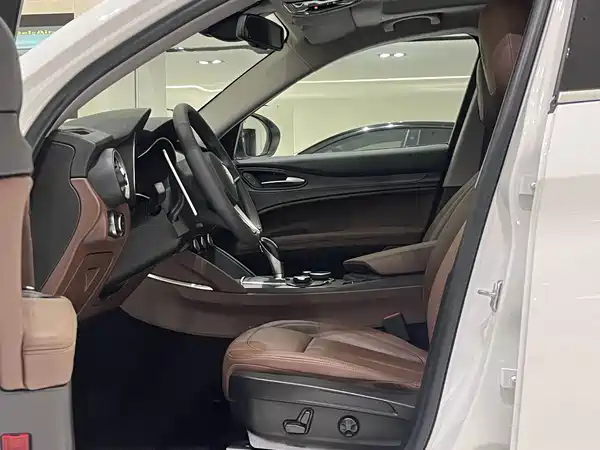 Alfa Romeo Stelvio 2018