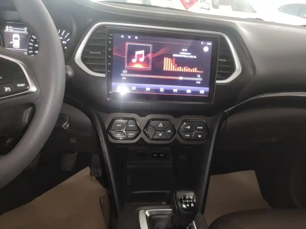 GAC Motor Trumpchi GS4 2016 — фото 13