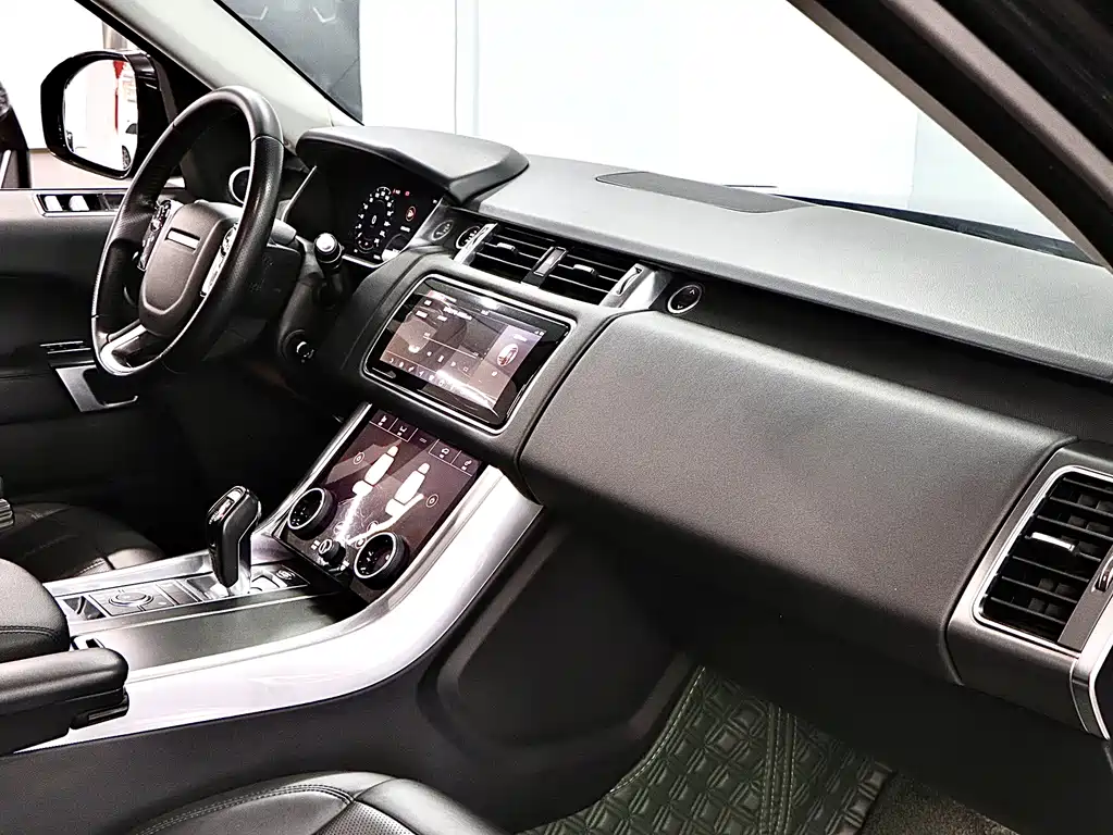 Land Rover Sport 2019 — фото 15