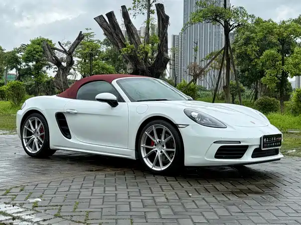 Porsche 718 2021