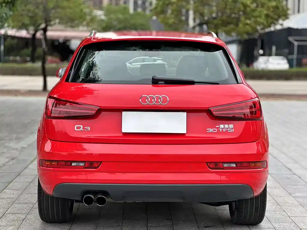 Audi Q3 2016 — фото 8