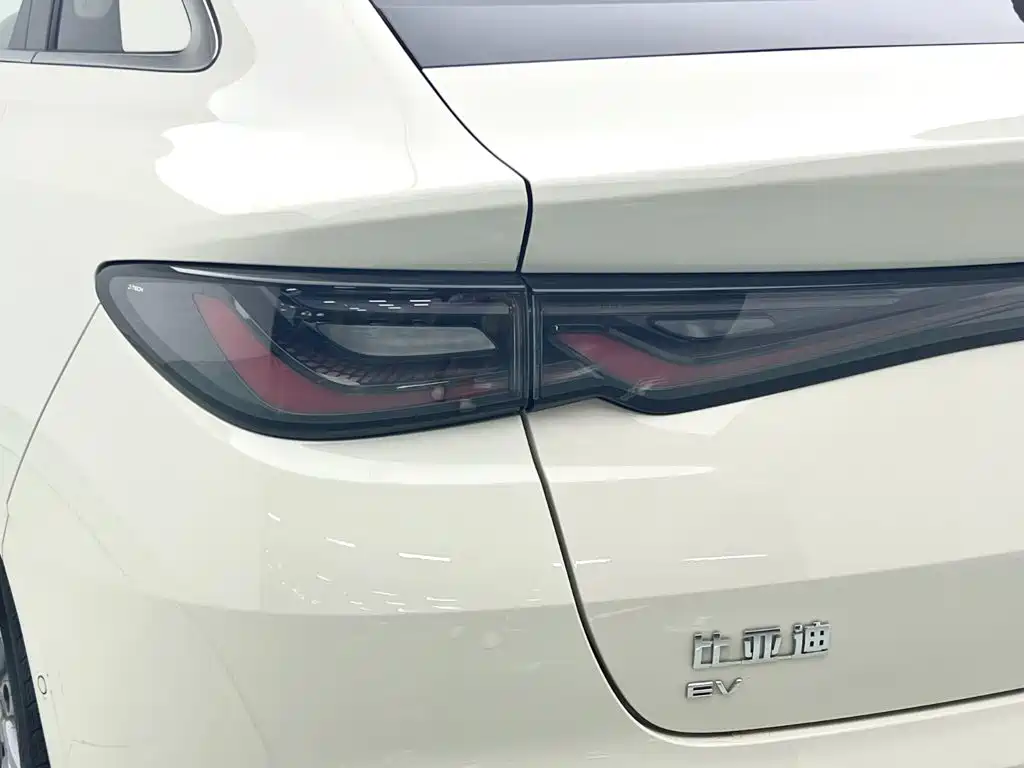 BYD Seal 06 2025