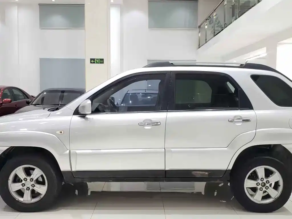 Kia Sportage 2008 — фото 13