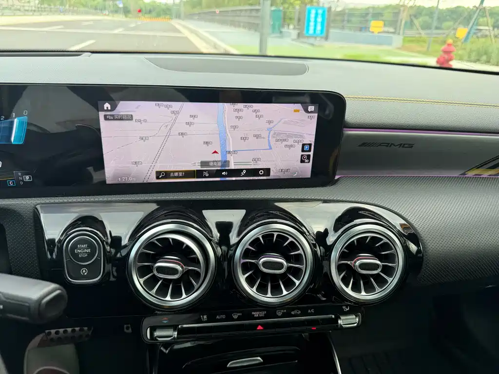 Mercedes-Benz A-Class AMG 2021 — фото 19