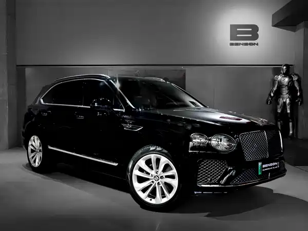 Bentley Bentayga Plug-In Hybrid 2021