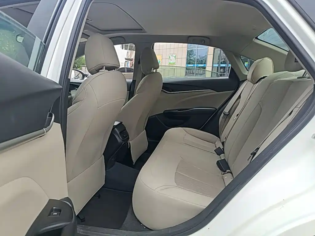 Buick Excelle 2016 — фото 17