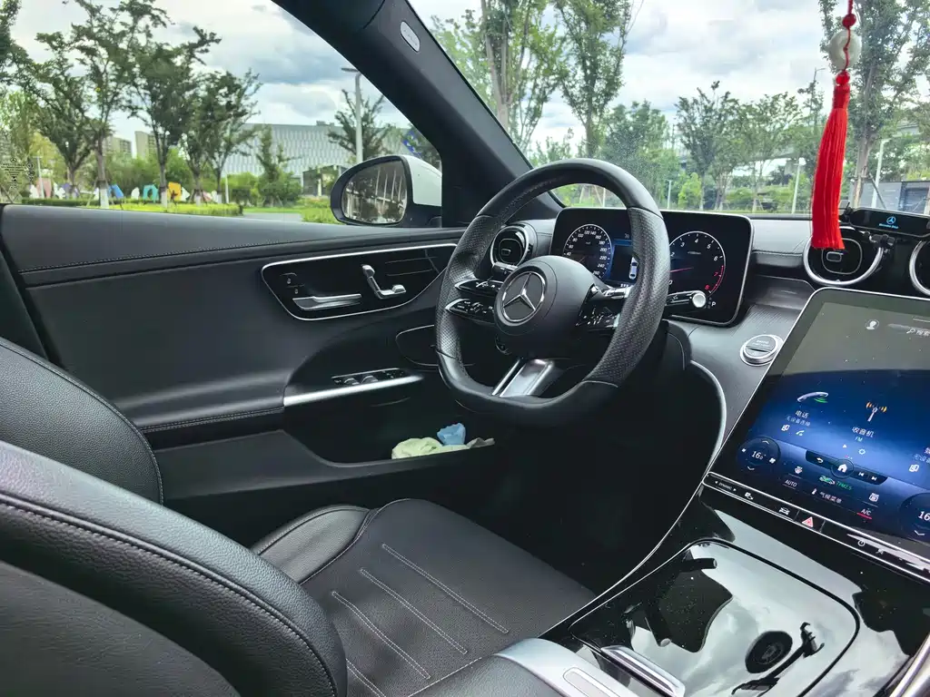 Mercedes-Benz C-Class 2022 — фото 12