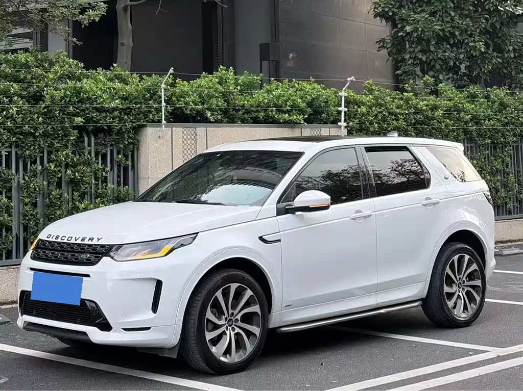 Land Rover Discovery Sport 2022 — фото 1