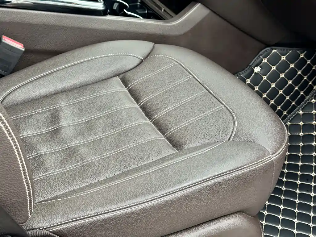 Mercedes-Benz GLE 2018 — фото 16