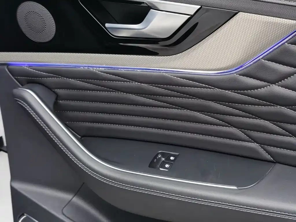 Hongqi HS5 2022