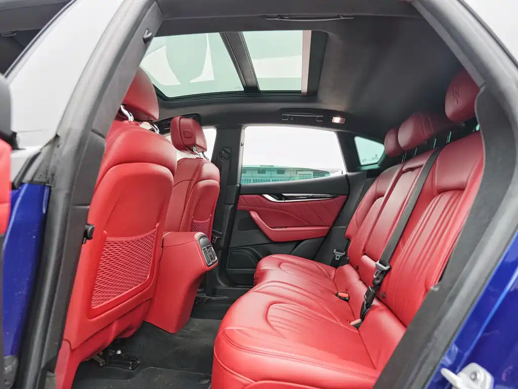 Maserati Levante 2021 — фото 13