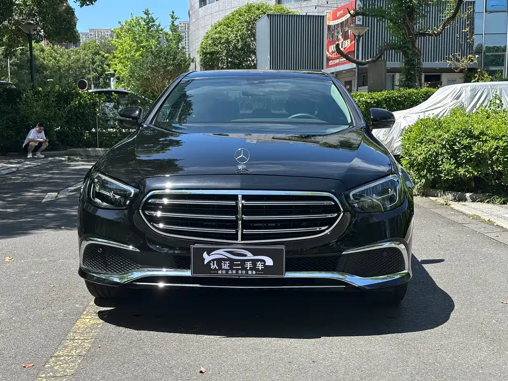 Mercedes-Benz E-Class 2023