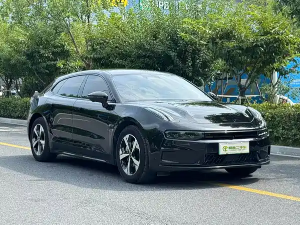 Zeekr 001 2023