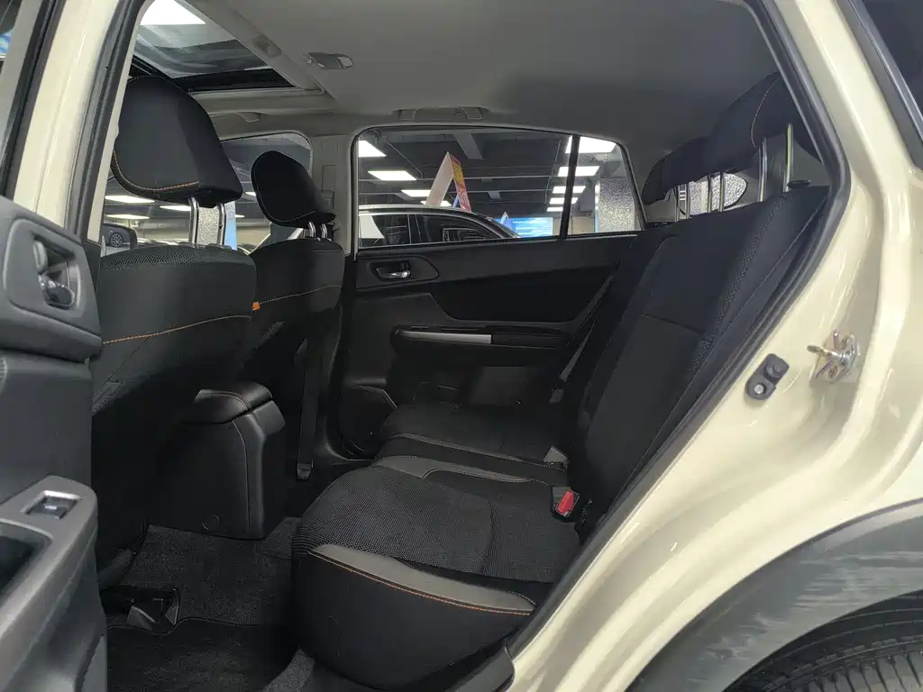 Subaru XV 2016 — фото 12
