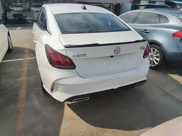 MG MG5 2022