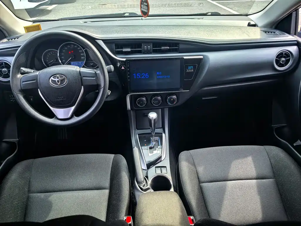 Toyota Corolla 2017 — фото 19