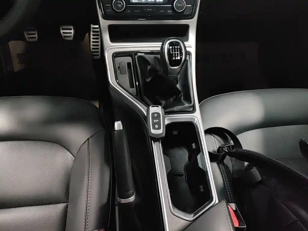 Geely Emgrand GS 2019 — фото 14