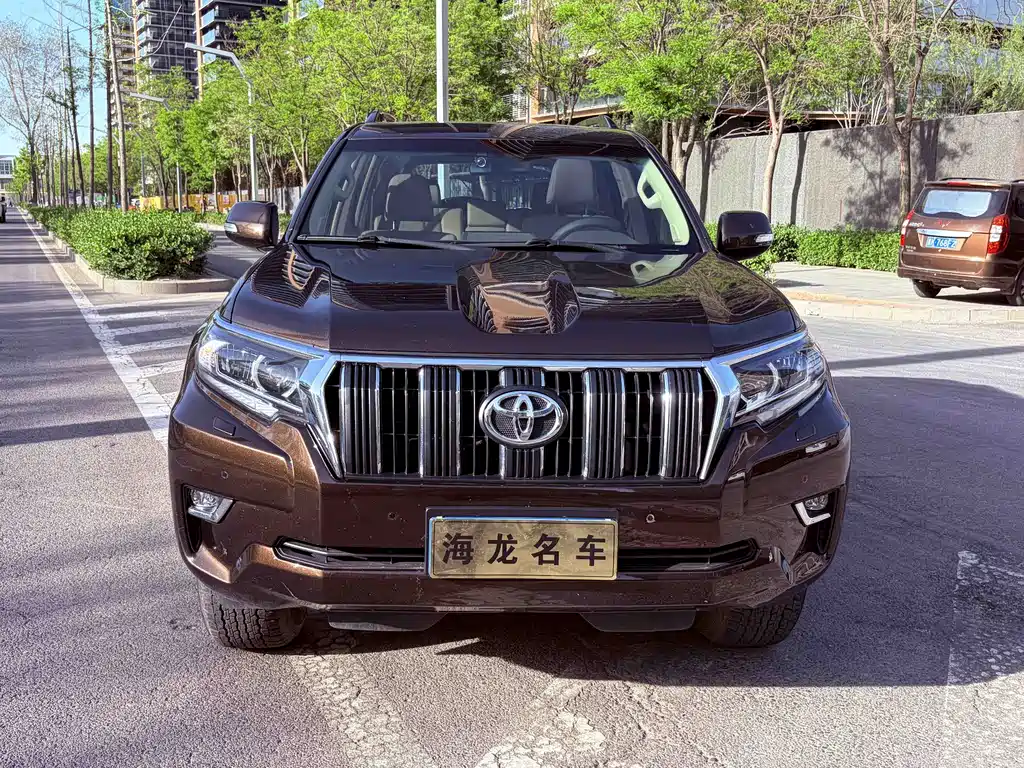 Toyota Prado 2019 — фото 2