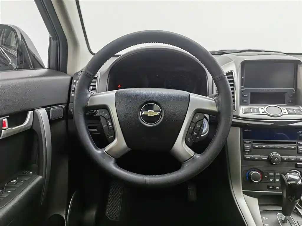 Chevrolet Captiva 2013 — фото 11