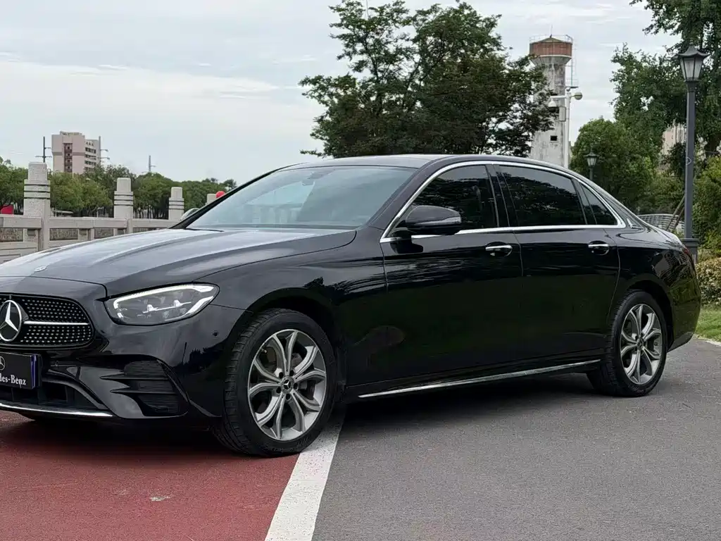 Mercedes-Benz E-Class 2021 — фото 1