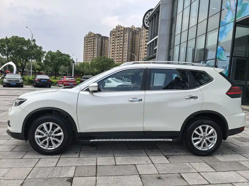 Nissan X-Trail 2019 — фото 3