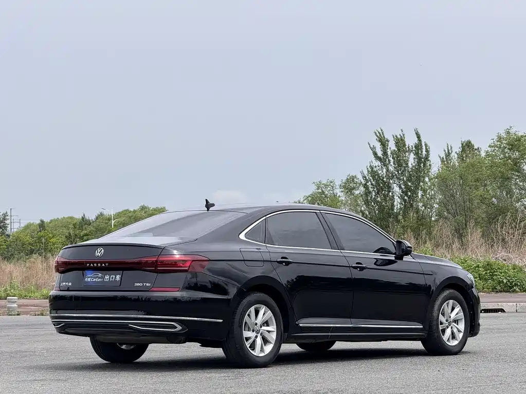 Volkswagen Passat 2022 — фото 4
