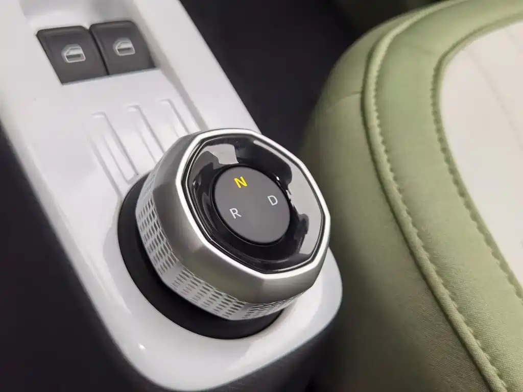 Geely Galaxy Panda 2025 — фото 13