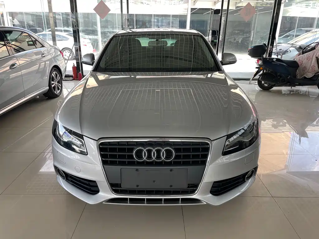Audi A4L 2010
