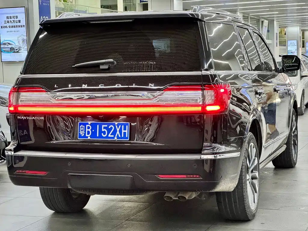 Lincoln Navigator 2019 — фото 11