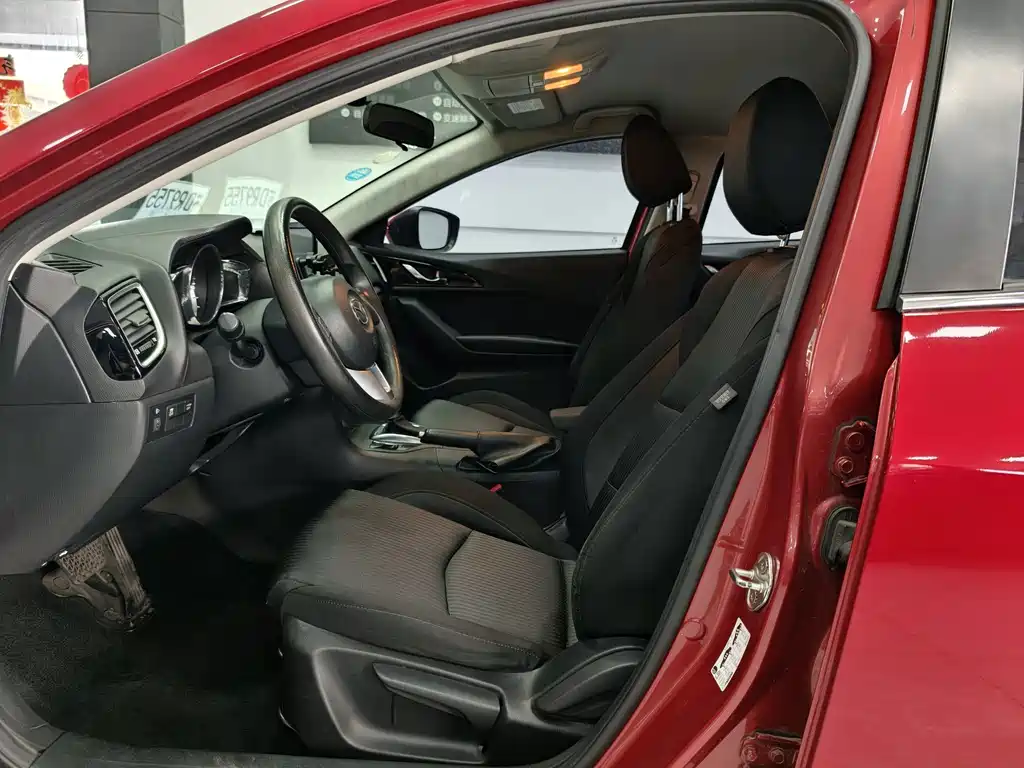 Mazda 3 Angkesela 2016