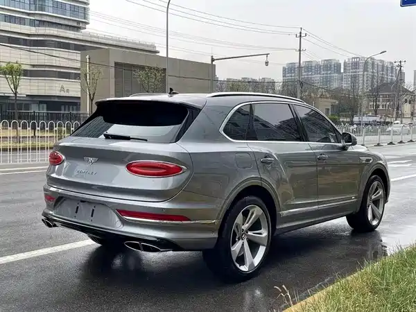 Bentley Bentayga 2021