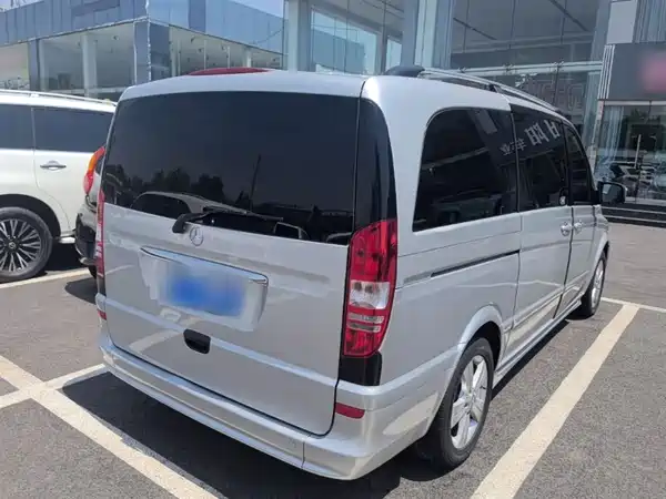 Mercedes-Benz Viano 2013