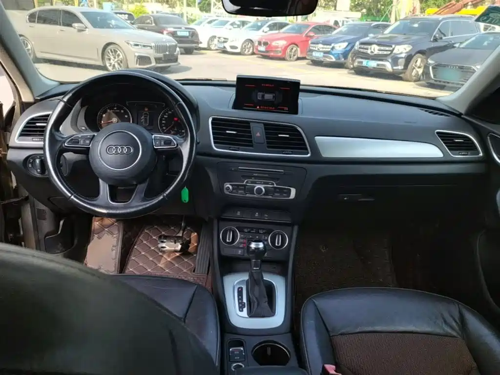 Audi Q3 2017 — фото 10