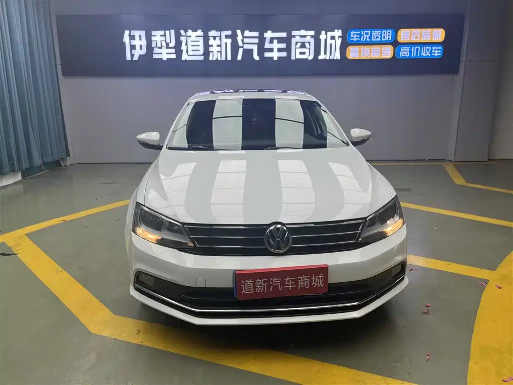 Volkswagen Sagitar 2018