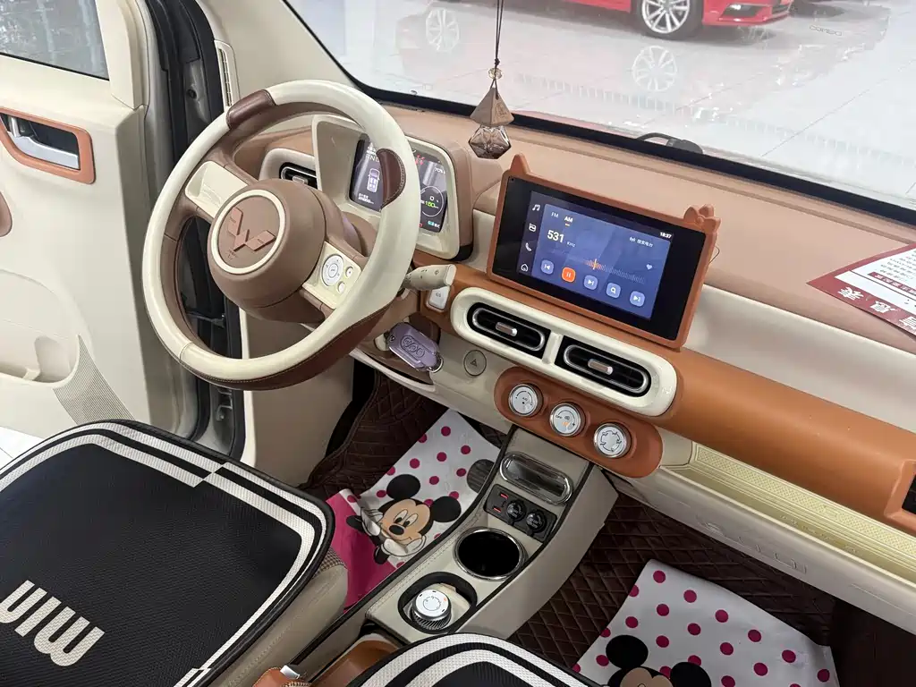 Wuling MINIEV 2024