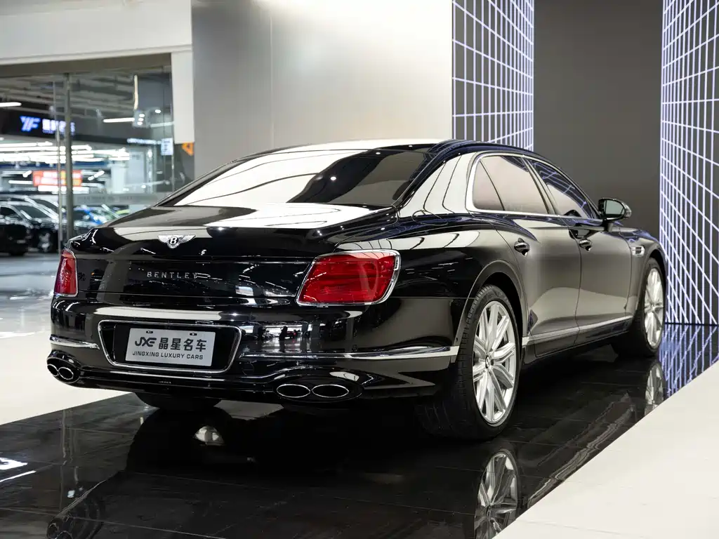 Bentley Flying Spur 2021 — фото 12