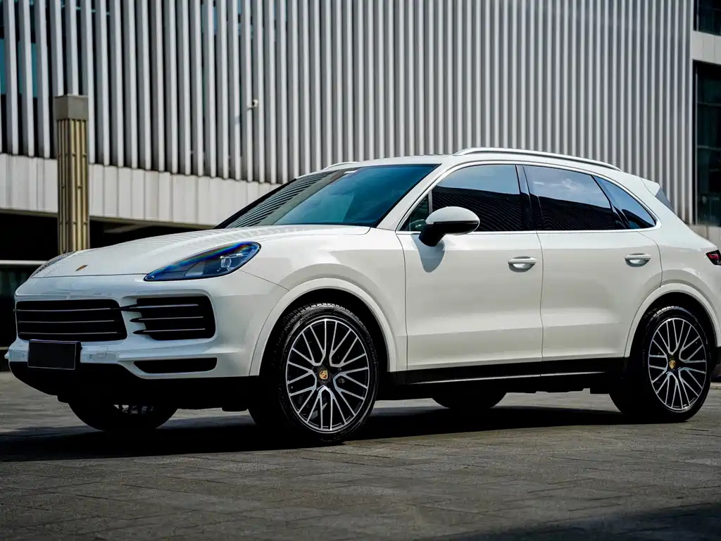 Porsche Cayenne 2021