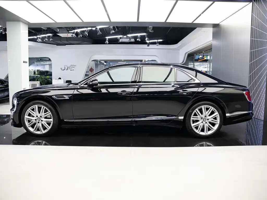Bentley Flying Spur 2021 — фото 11
